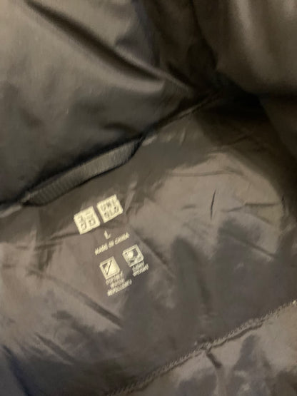 UNIQLO PACKABLE ULTRA LEIGHT WEIGHT DUCK DOWN FEATHER PUFFER