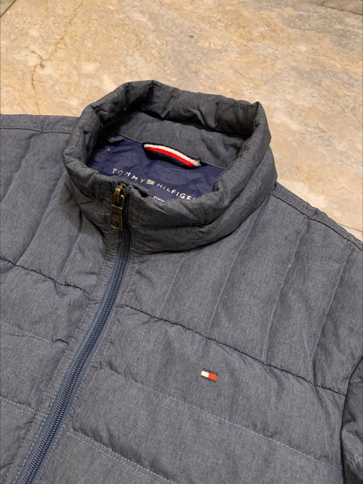 TOMMY HILFIGER LEIGHT WEIGHT DUCK DOWN FEATHER PUFFER