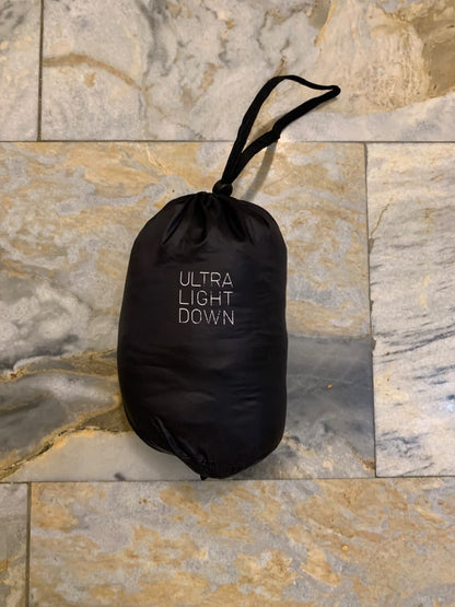 UNIQLO PACKABLE ULTRA LEIGHT WEIGHT DUCK DOWN FEATHER PUFFER