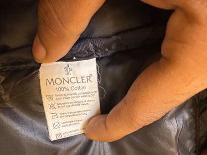 MONCLER LEIGHT WEIGHT SLEEVELESS PUFFER