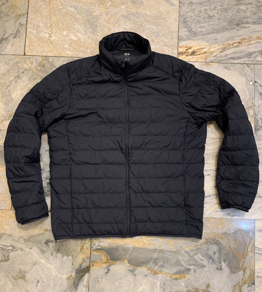 UNIQLO ULTRA LEIGHT WEIGHT DUCK DOWN FEATHER PUFFER